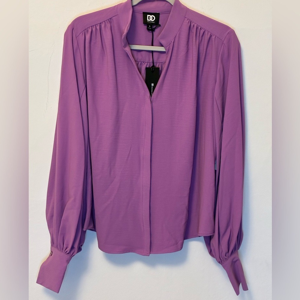NWT Dee Ocleppo Sumptuous Lavender  Peasant Blouse with Long Bishop Sleeves